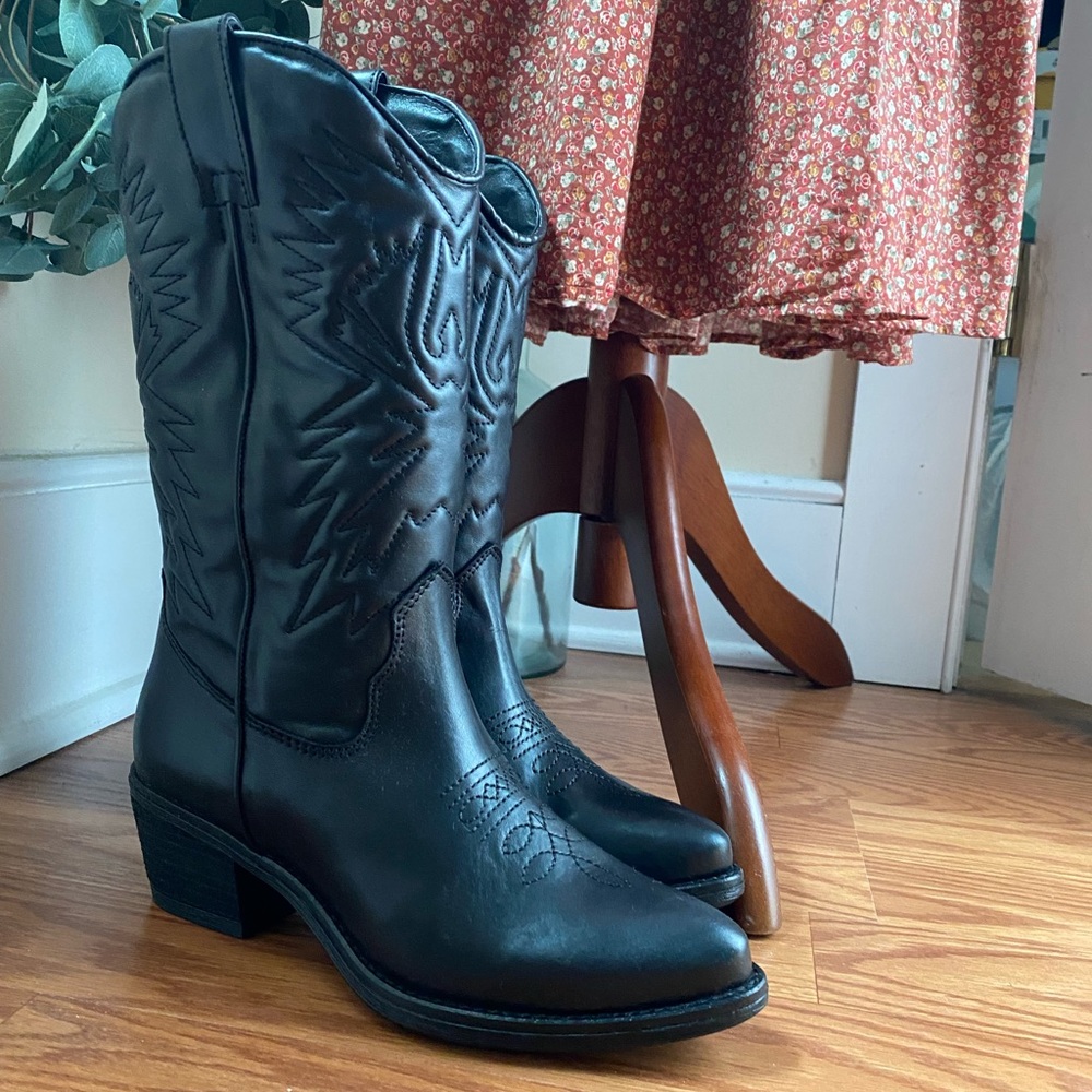 Steve Madden Cowboy Boots black